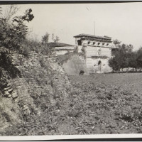 Il Forte Urbano nel 1930 ca.
[Biblioteca Civica d'arte e architettura Luigi Poletti, POS 9236]