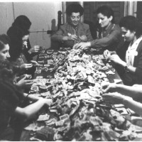 La conta dei soldi alla festa provinciale del 1949
[ISMO, AFPCMO]
