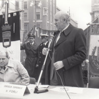 Fondo Fotografico Michele Minisci- Consigli comunale e provinciale congiunti sul tema della crisi industriale della ditta Maraldi, intervento del Sindaco di Forlì Giorgio Zanniboni, 13 gennaio 1984