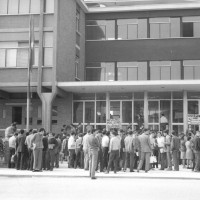 Gli studenti dell’Istituto Fermi per la pace, durante una manifestazione negli anni Sessanta
[ISMO, AFPCMO]
