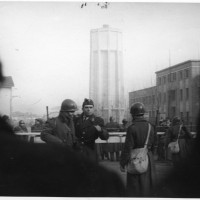 La polizia durante gli scontri con i manifestanti, 9 gennaio 1950
[ISMO, AFPCMO]