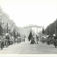 Modena, festa provinciale dell’Unità, anni Quaranta, sfilata inaugurale
[ISMO, AFPCMO]