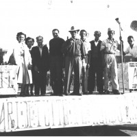 Sfilata del carro allegorico della CGIL, in apertura alla festa provinciale del 1948 
[ISMO, AFPCMO]