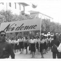 Modena, festa provinciale dell’Unità, 1947. Sfilata della rivista «Noi donne»
[ISMO, AFPCMO]