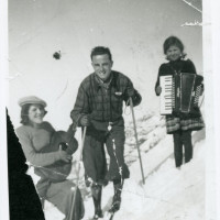 Loris Malaguzzi presso Sologno, 1940 circa