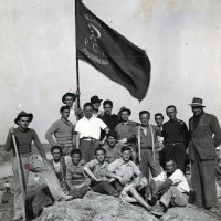 La sezione del PCI di Poggio Renatico durante i lavori per la riparazione degli argini del Reno dopo l'esondazione, 1952