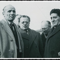 Alfeo Corassori, Palmiro Togliatti, Umberto Terracini e Giuseppe Di Vittorio ai funerali degli operai uccisi dalla polizia il 9 gennaio 1950
[ISMO, AFPCMO]