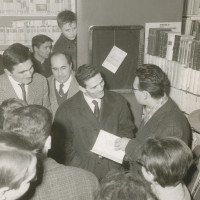 Pasolini incontra i lettori alla libreria Rinascita, 1961
[ISMO, APCMO]