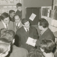 Pasolini incontra i lettori alla libreria Rinascita, 1961
[ISMO, APCMO]