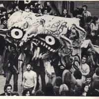 Un corteo del movimento studentesco a Bologna nel 1977