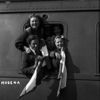Partenza da Modena di braccianti per la Germania, 1944