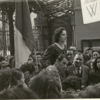 Manifestazione presso il Calzificio Bloch, al centro Marisa Piccinini, 1947