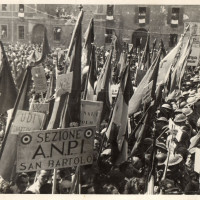 1945, manifestazione partigiani