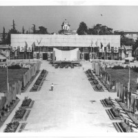 Veduta dei Giardini Ducali durante la quinta festa provinciale, 1950 
[ISMO, AFPCMO]