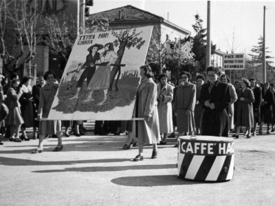 Imola, Piazza Matteotti e vie cittadine