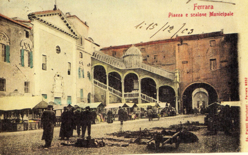 Ferrara, piazza del Municipio